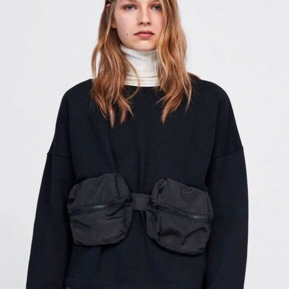 Zara Black Double Fanny Pack Long Sleeve Sweater - Picture 1 of 8